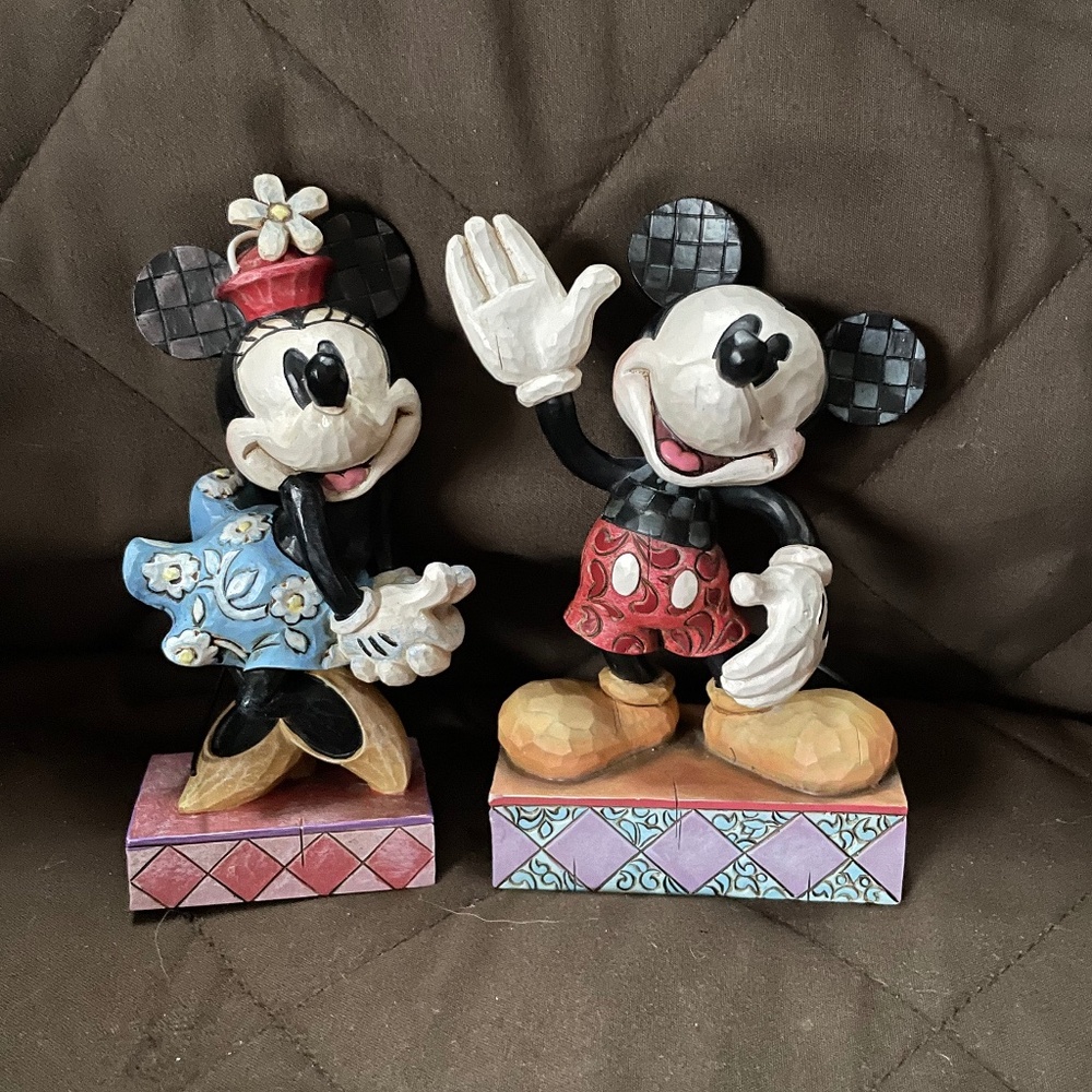 Jim Shore Mickey & Minnie Mouse Figurines preowned